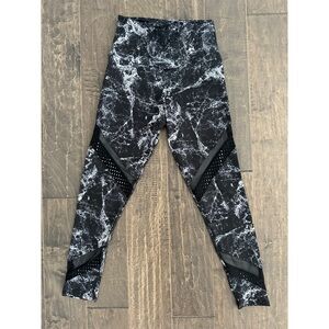 Onzie Marble Leggings